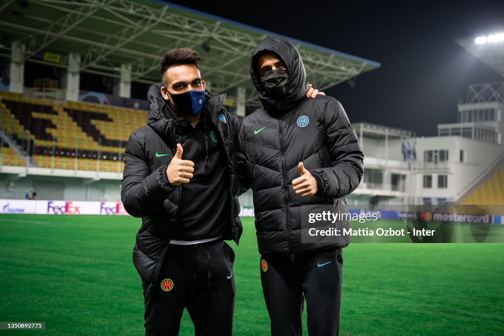 FC Internazionale Press Conference & Walk Around