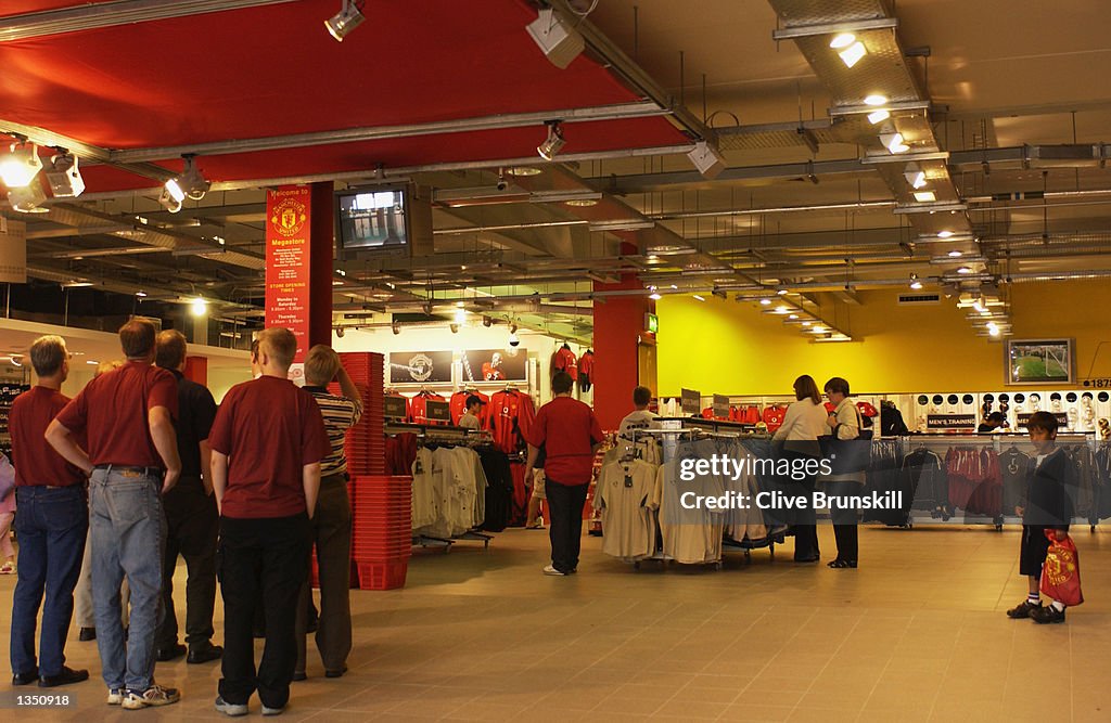 Retail Man Utd Store Manchester Man United Megastore