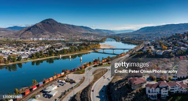 aerial photo of kamloops, bc #1 - regio thompson okanagan brits columbia stockfoto's en -beelden