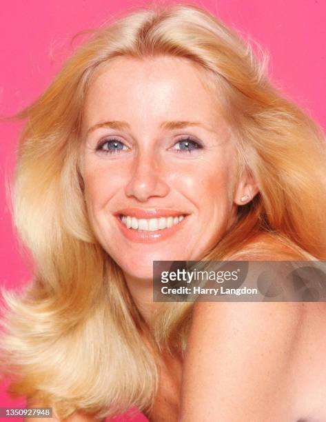Actress Suzanne Somers poses for a portrait session in 1977 in Los Angeles, California.