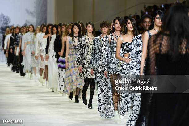 786 Chanel Dubai Photos and Premium High Res Pictures - Getty Images 786 Chanel Dubai Photos and Premium High Res Pictures - Getty Images