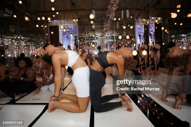 Alo Yoga Fotografías e imágenes de stock - Getty Images