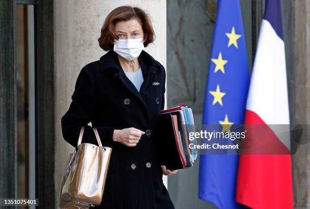 French Defence Minister Florence Parly wearing a protective face mask leaves the Elysee Palace after the weekly cabinet meeting on November 03, 2021...