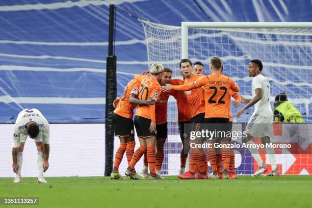 Fernando of Shakhtar Donetsk celebrates with teammates after scoring their team's first goal during the UEFA Champions League group D match between...