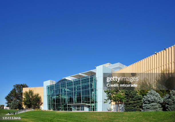 façade of the denver museum of nature and science, denver, colorado, usa - museum in denver imagens e fotografias de stock