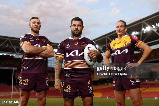 Kurt Capewell, Adam Reynolds and Ali Brigginshaw pose during the launch of the Brisbane Broncos 2022 NRL Season jersey at Suncorp Stadium on October...