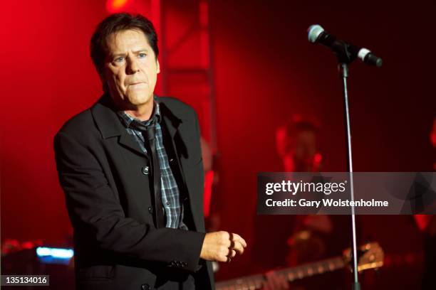 386 Shakin Stevens Photos & High Res Pictures - Getty Images