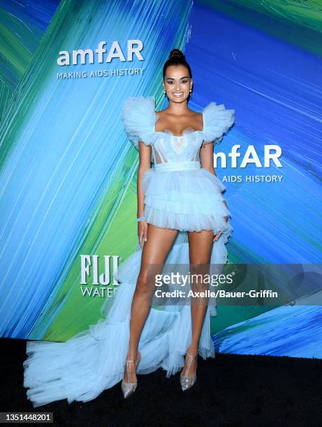 Gizele Oliveira attends amfAR Gala Los Angeles 2021 on November 04, 2021 in West Hollywood, California.