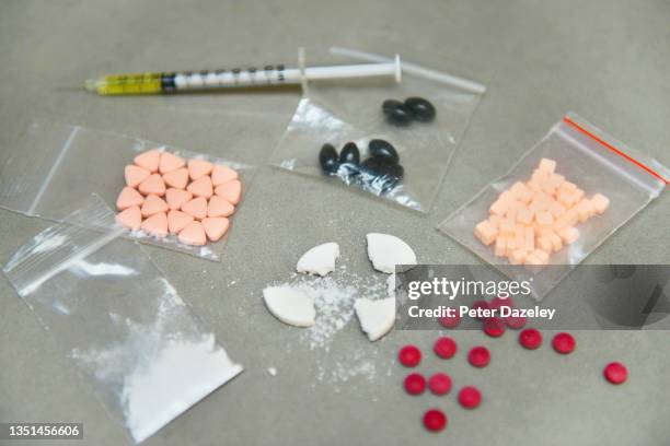drug dealing stash - ketamine stock pictures, royalty-free photos & images