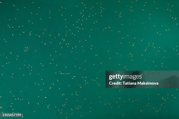christmas and new year green background with sparkles. - aquamarin stock-fotos und bilder