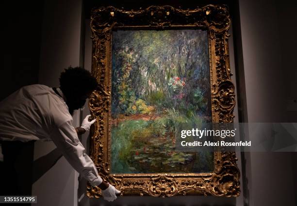 Coin Du Bassin Aux Nymphéas' by Claude Monet is on display during a press preview of The Macklowe Collection at Sotheby's on November 05, 2021 in New...