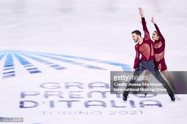 Gabriella Papadakis and Guillaume Cizeron of France compete in the Ice Dance Rhythm Dance during the ISU Grand Prix of Figure Skating Turin at...