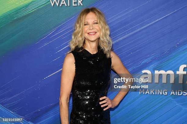 Meg Ryan attends the 2021 amfAR Gala Los Angeles at Pacific Design Center on November 04, 2021 in West Hollywood, California.