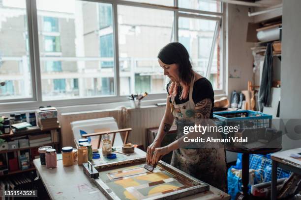Printmaker Working Screen Print Studio Photos and Premium High Res Pictures - Getty Images