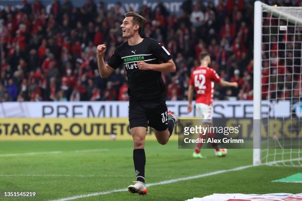 Florian Neuhaus of Borussia Monchengladbach celebrates after scoring their side's first goal during the Bundesliga match between 1. FSV Mainz 05 and...