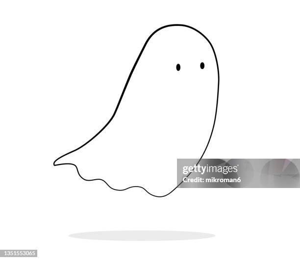 halloween illustration of cute ghost - geist stock-fotos und bilder