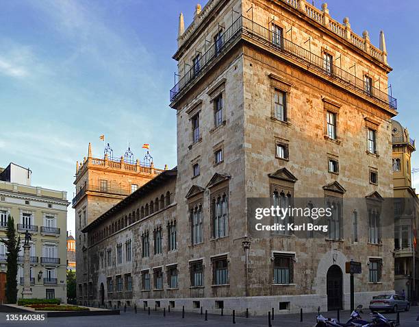 palau de la generalitat de catalunya - palácio imagens e fotografias de stock