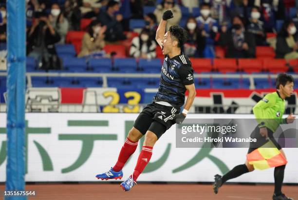 Kota Mizunuma of Yokohama F.Marinos celebrates scoring his team's eight goal during the J.League Meiji Yasuda J1 35th Sec. Match between Yokohama...