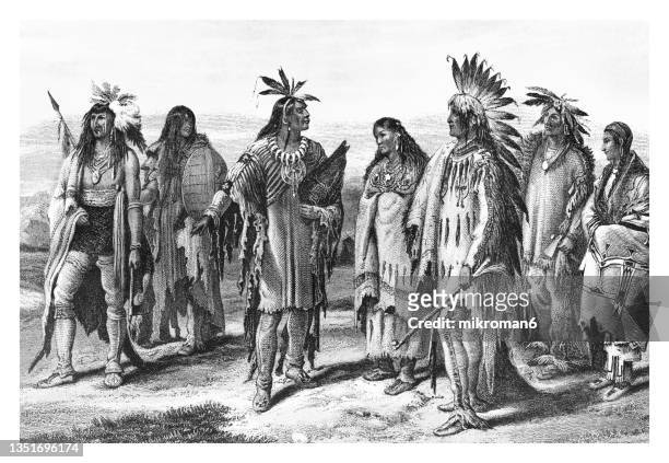 old engraved illustration of aborigines of north america - native american ethnicity photos et images de collection