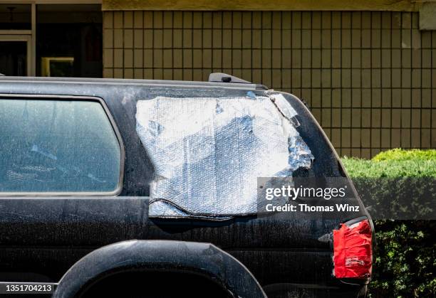 car with broken window and rear light - car crash wall stock pictures, royalty-free photos & images