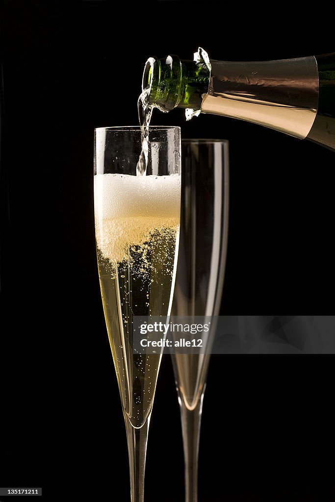 Champagne in black