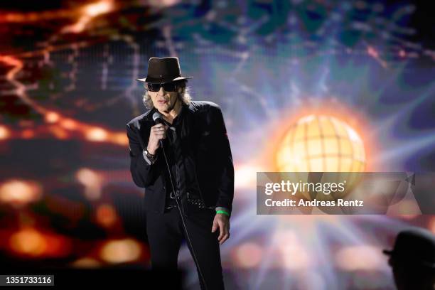 Udo Lindenberg performs on stage during the 40th anniversary of the tv show "Wetten, dass...?" on November 06, 2021 in Nuremberg, Germany.