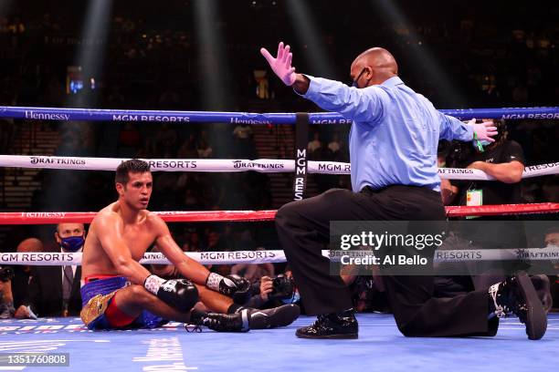 Referee Box Photos and Premium High Res Pictures - Getty Images