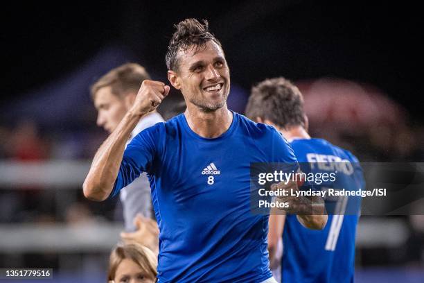 Chris Wondolowski of the San Jose Earthquakes acknowledges the fans after a game between San Jose Earthquakes and Austin FC at PayPal Park on October...