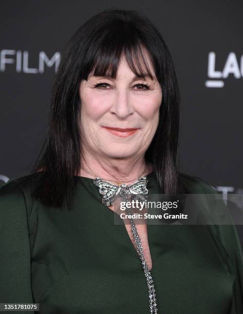 Anjelica Huston arrives at the 10th Annual LACMA ART+FILM GALA Presented By GucciLos Angeles County Museum of Art on November 06, 2021 in Los...