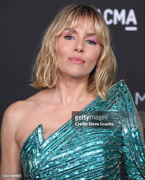 Sienna Miller arrives at the 10th Annual LACMA ART+FILM GALA Presented By GucciLos Angeles County Museum of Art on November 06, 2021 in Los Angeles,...