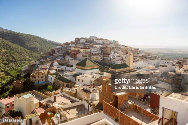 moulay idriss, middle atlas mountains, morocco - moulay idriss morocco photos et images de collection