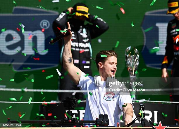 Kygo performs for the crowd at the podium during the F1 Grand Prix of Mexico at Autodromo Hermanos Rodriguez on November 07, 2021 in Mexico City,...