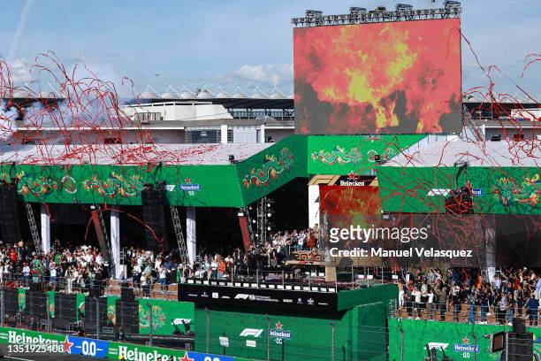 Mexican singer songwriter Sofia Reyes performs with Kygo on the podium during the F1 Grand Prix of Mexico at Autodromo Hermanos Rodriguez on November...