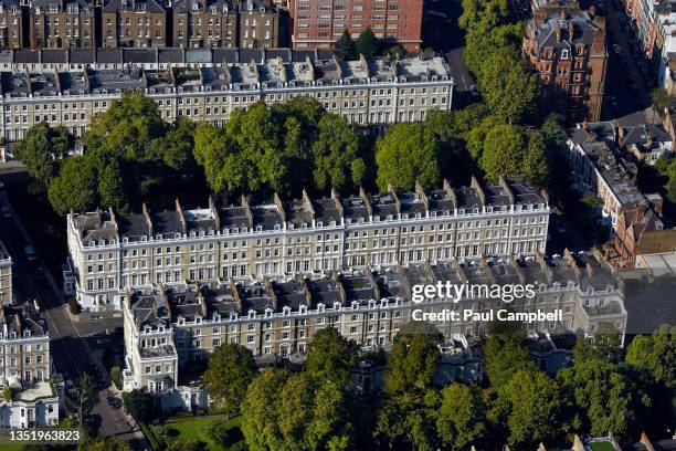 uk, london, aerial view of onslow gardens - the-strand-londen stockfoto's en -beelden
