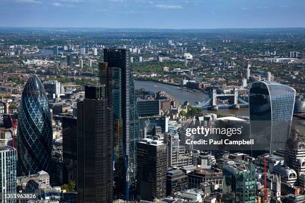 uk, london, city of london skyscrapers - stratford london stock-fotos und bilder