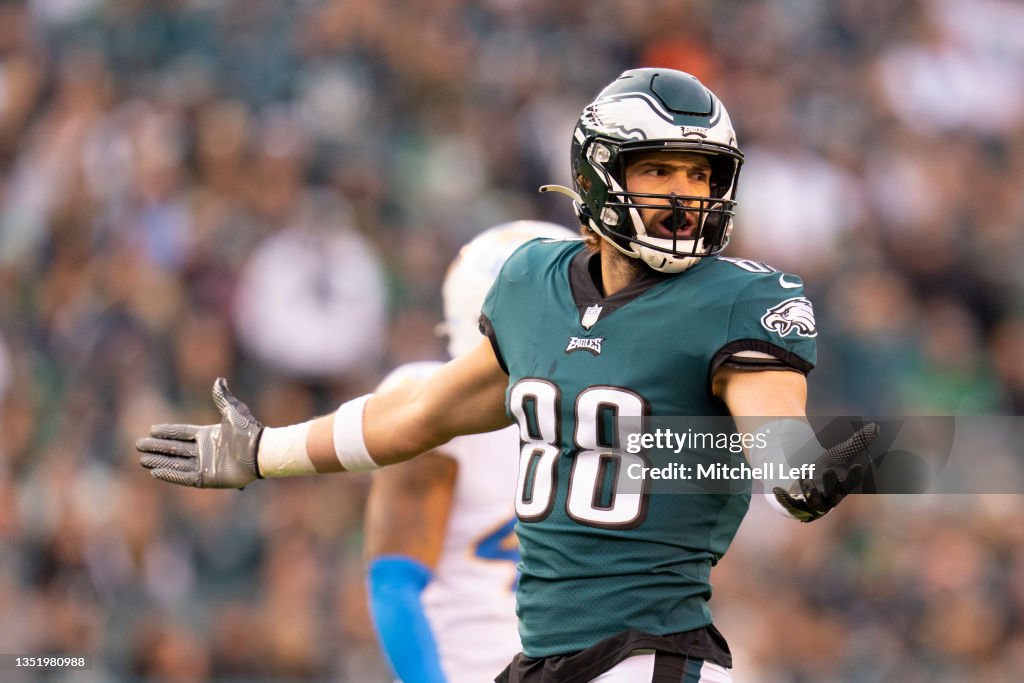 Los Angeles Chargers v Philadelphia Eagles