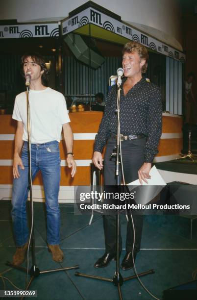 Jean-Jacques Goldman et Johnny Hallyday à R.T.L. Pour l'émission "Sunday Rock".