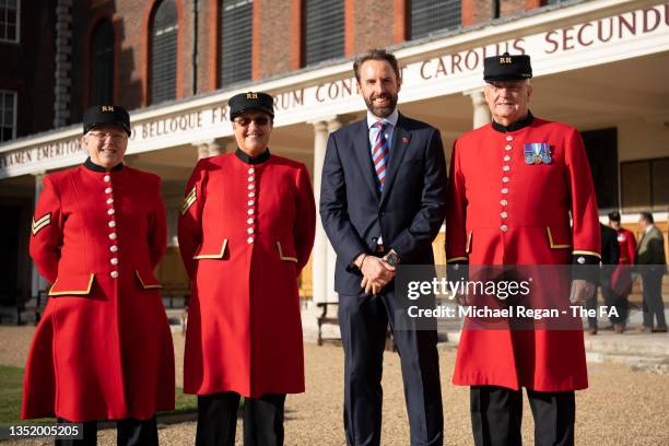 Ahead of Remembrance Week, England manager Gareth Southgate speaks to members of the Chelsea Pensioners during a visit to Royal Hospital on October...