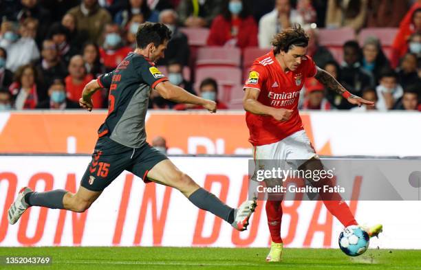 Darwin Nunez of SL Benfica with Paulo Oliveira of SC Braga in action during the Liga Bwin match between SL Benfica and SC Braga at Estadio da Luz on...