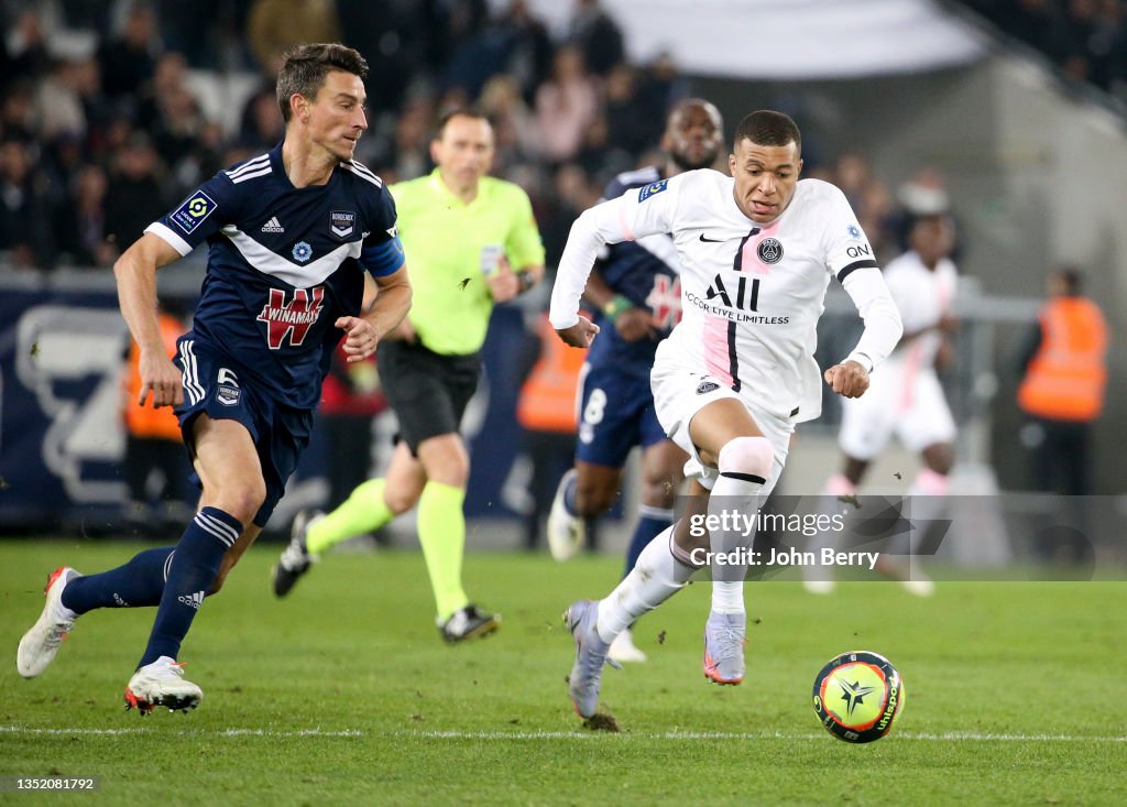 Girondins de Bordeaux v Paris Saint-Germain - Ligue 1