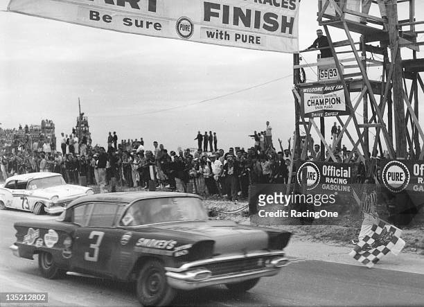 Paul Goldsmith drove Smokey Yunick's '58 Pontiac to victory in the final NASCAR stock car race on the sands of Daytona Beach.