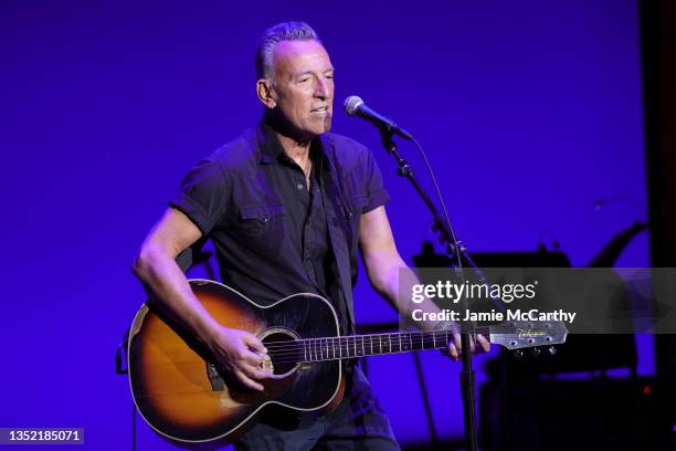 Bruce Springsteen performs onstage during the 15th Annual Stand Up For Heroes benefit at Alice Tully Hall presented by Bob Woodruff Foundation and NY...