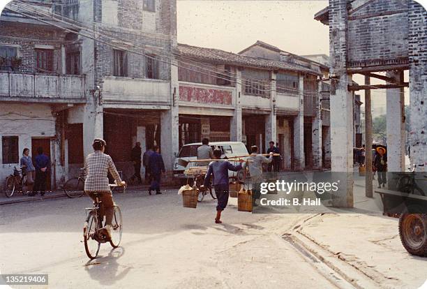 shenzhen. 1979. - shenzhen street stock pictures, royalty-free photos & images