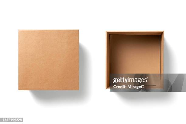 empty cardboard box isolated on white - deckel stock-fotos und bilder