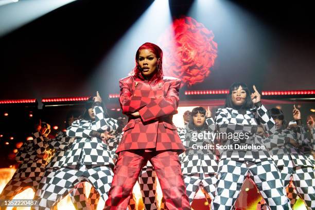 Singer Teyana Taylor performs onstage during 'The Last Rose Petal....Farewell Tour' The Novo on November 08, 2021 in Los Angeles, California.