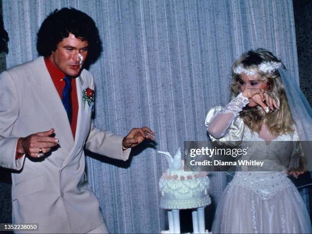 Actor David Hasselhoff and wife Catherine Hickland pose for a wedding photo circa 1984 in Los Angeles City.