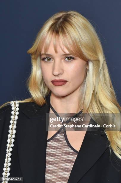 Singer Angèle Van Laeken aka Angèle attends the "Angèle" premiere at Le Grand Rex on November 09, 2021 in Paris, France.
