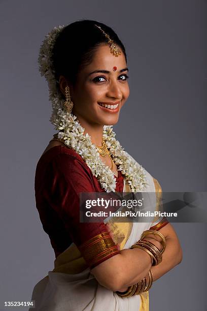 portrait of a south indian woman - onam foto e immagini stock