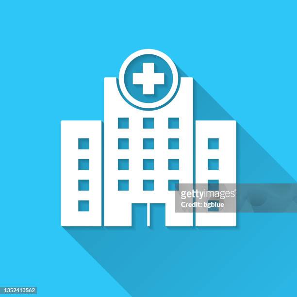 ilustrações, clipart, desenhos animados e ícones de prédio do hospital. ícone em fundo azul - design plano com sombra longa - abrigo de emergência