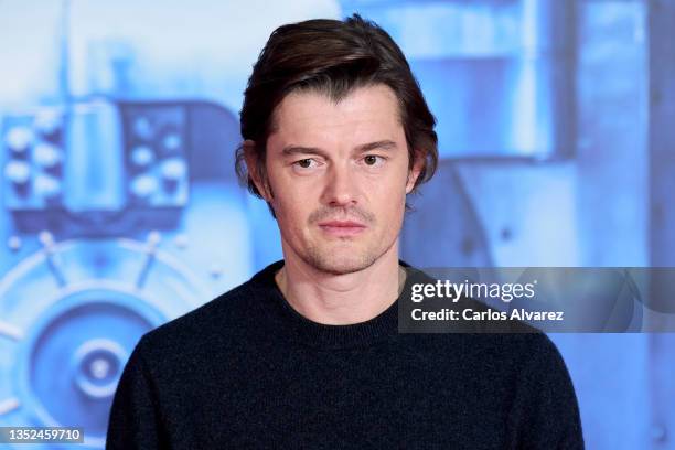 Actor Sam Riley attends the 'Way Down' photocall at he Palace Hotel on November 10, 2021 in Madrid, Spain.